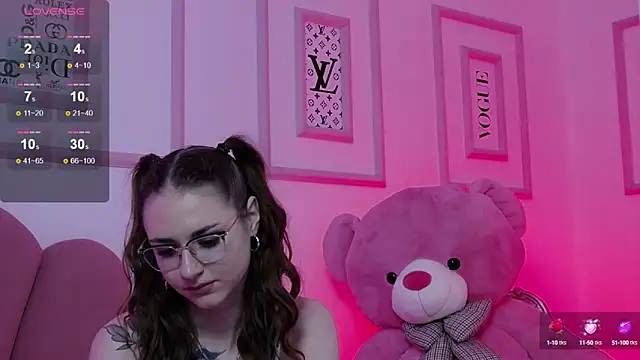 Abby  White online show from March 2025 08:21:02 PM