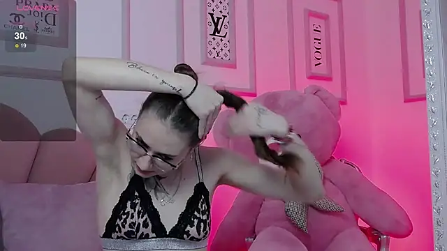 Abby  White online show from March 2025 05:39:02 PM