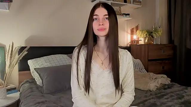 MaryJacksoon online show from November 2025 07:41:01 AM