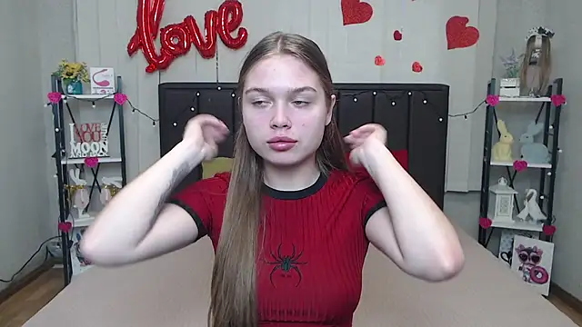 LaraPika online show from March 2025 12:00:01 PM