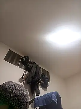 giuliana andrade online show from February 2025 11:24:02 AM