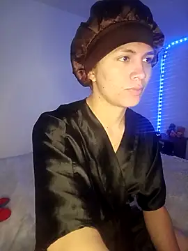 giuliana andrade online show from October 2025 12:41:02 AM