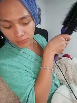 giuliana andrade online show from October 2025 01:37:01 AM