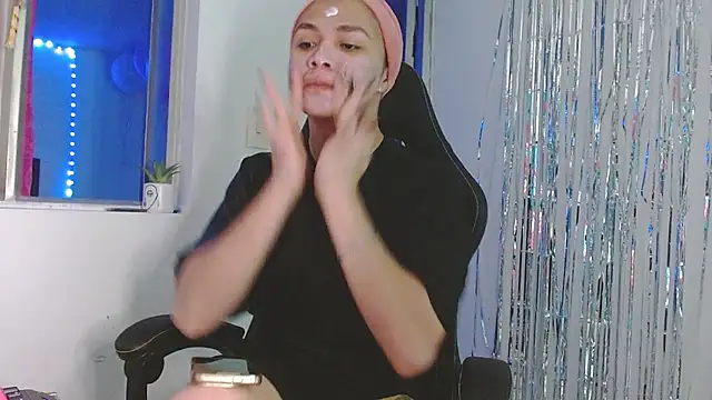 giuliana andrade online show from March 2026 12:27:02 AM