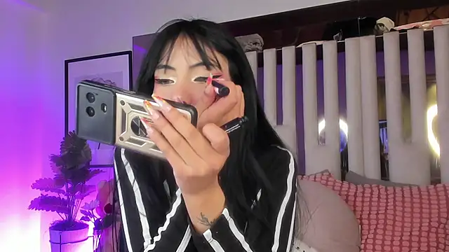 Kitty Eliffe online show from October 2025 10:51:02 PM