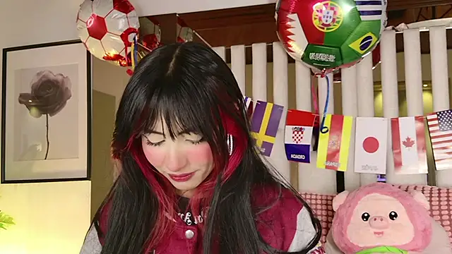 Kitty Eliffe online show from June 2026 07:37:01 PM