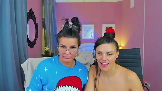 EricaAndPenelopa online show from December 2024 05:34:01 AM