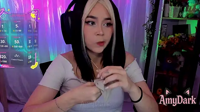 Snapshot of _AmyDark chatting on October 2025 04:59:01 PM AmyDark online show from October 2025 04:59:01 PM