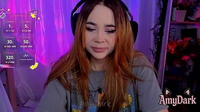 Snapshot of _AmyDark chatting on October 2025 06:52:02 PM AmyDark online show from October 2025 06:52:02 PM