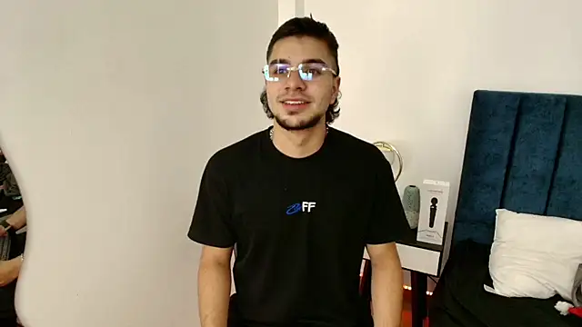 Amadeo Wild online show from March 2025 02:10:02 AM