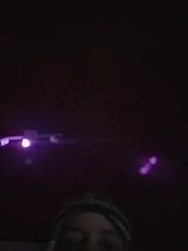 Leocesar37 online show from November 2025 04:28:02 PM