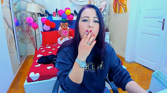 LauraSin online show from February 2025 04:19:02 AM