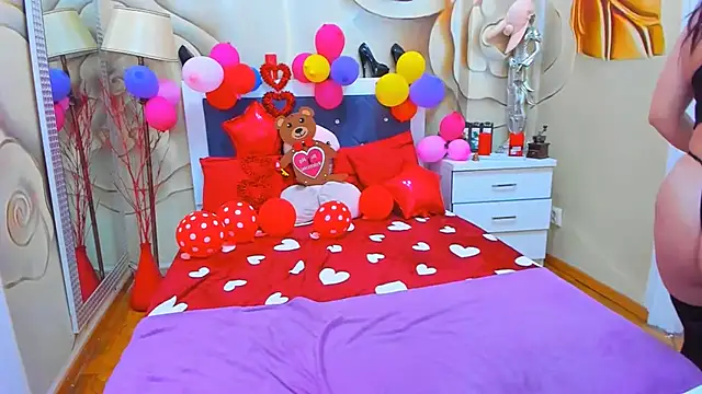 LauraSin online show from February 2025 07:16:02 AM