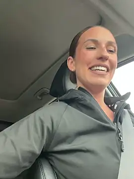 lola tentatiion online show from February 2025 01:30:01 PM