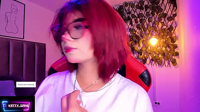 Kitty Gang online show from November 2025 02:12:02 AM