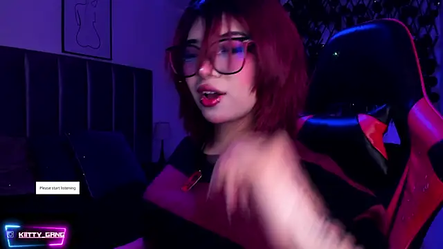 Kitty Gang online show from December 2025 01:36:01 AM