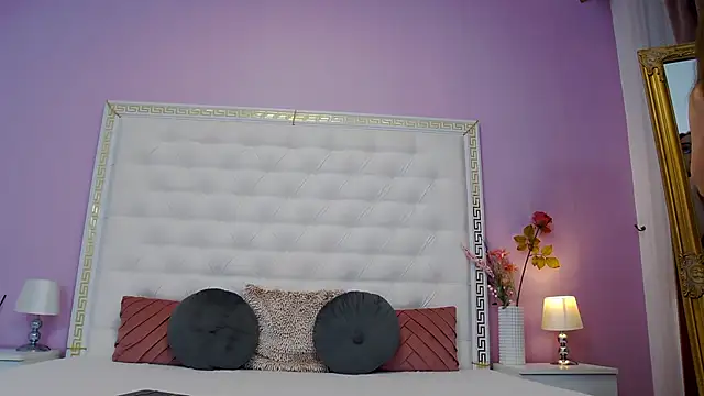 Lenna Paul online show from November 2025 04:55:02 AM