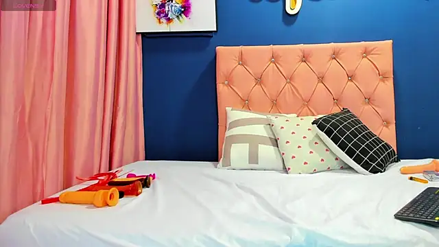 Cindy milf online show from March 2025 04:25:02 AM