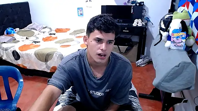 Snapshot of freddy_romas chatting on May 2026 04:43:02 AM freddy romas online show from May 2026 04:43:02 AM