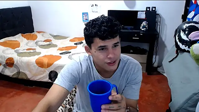 Snapshot of freddy_romas chatting on June 2026 02:21:02 PM freddy romas online show from June 2026 02:21:02 PM
