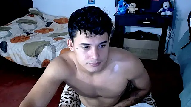 Snapshot of freddy_romas chatting on June 2026 03:45:02 PM freddy romas online show from June 2026 03:45:02 PM