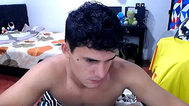 Snapshot of freddy_romas chatting on June 2026 04:06:01 AM freddy romas online show from June 2026 04:06:01 AM