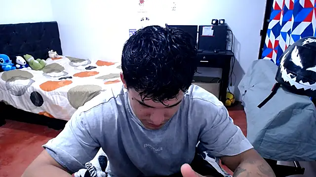 Snapshot of freddy_romas chatting on June 2026 11:31:01 PM freddy romas online show from June 2026 11:31:01 PM