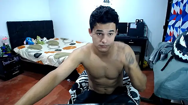 Snapshot of freddy_romas chatting on June 2026 01:17:02 PM freddy romas online show from June 2026 01:17:02 PM