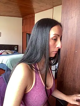 yaralyminjo2 online show from March 2025 02:13:02 PM