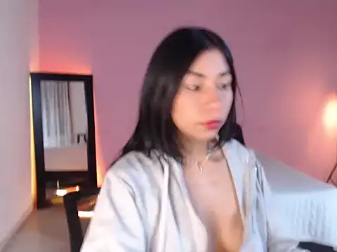 selene gils online show from April 2026 01:49:01 AM