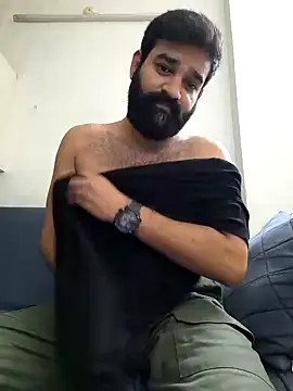 Snapshot of Fun_Guuy chatting on December 2024 08:05:01 PM Fun Guuy online show from December 2024 08:05:01 PM