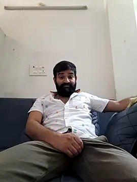 Snapshot of Fun_Guuy chatting on December 2024 09:57:01 AM Fun Guuy online show from December 2024 09:57:01 AM