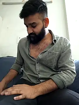 Snapshot of Fun_Guuy chatting on January 2025 02:40:02 PM Fun Guuy online show from January 2025 02:40:02 PM