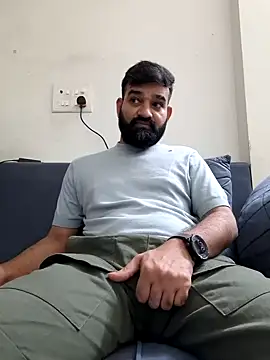 Snapshot of Fun_Guuy chatting on January 2025 11:58:02 AM Fun Guuy online show from January 2025 11:58:02 AM