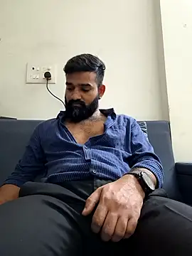 Snapshot of Fun_Guuy chatting on January 2025 12:27:02 PM Fun Guuy online show from January 2025 12:27:02 PM