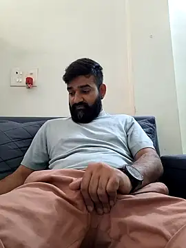 Snapshot of Fun_Guuy chatting on January 2025 06:33:01 AM Fun Guuy online show from January 2025 06:33:01 AM