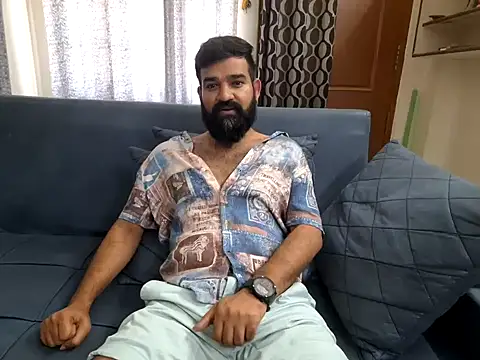 Snapshot of Fun_Guuy chatting on February 2025 06:12:01 AM Fun Guuy online show from February 2025 06:12:01 AM