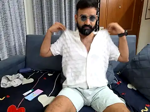 Snapshot of Fun_Guuy chatting on February 2025 01:21:01 PM Fun Guuy online show from February 2025 01:21:01 PM