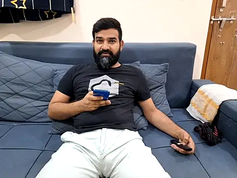 Snapshot of Fun_Guuy chatting on September 2025 03:34:02 PM Fun Guuy online show from September 2025 03:34:02 PM