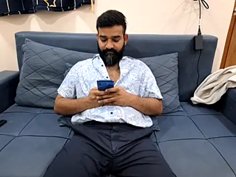 Snapshot of Fun_Guuy chatting on November 2025 11:41:01 AM Fun Guuy online show from November 2025 11:41:01 AM