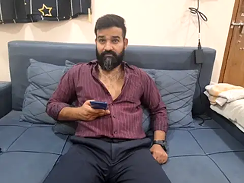 Snapshot of Fun_Guuy chatting on November 2025 12:00:02 PM Fun Guuy online show from November 2025 12:00:02 PM