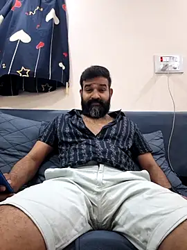 Snapshot of Fun_Guuy chatting on November 2025 04:51:01 PM Fun Guuy online show from November 2025 04:51:01 PM