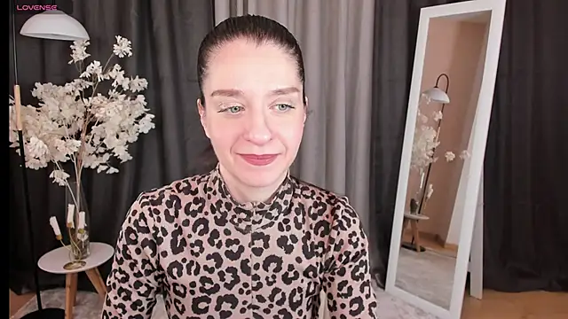 helentasty online show from March 2025 02:05:01 AM