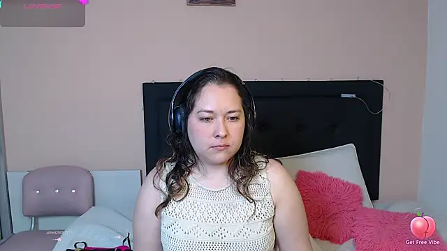 May Carlier online show from March 2025 03:36:02 AM