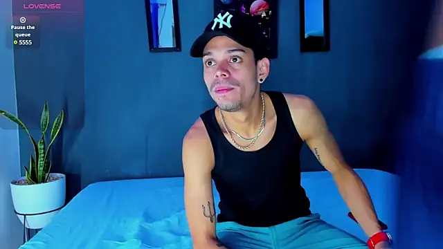 Friendsofeverything  online show from February 2025 01:13:01 AM