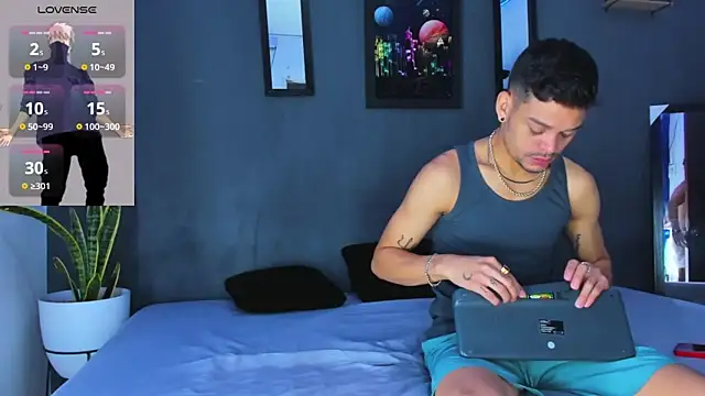 Friendsofeverything  online show from February 2025 12:00:02 PM