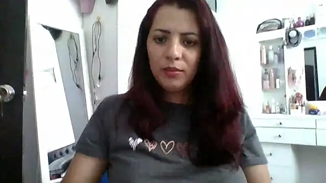 Anne kis online show from December 2024 05:03:01 PM