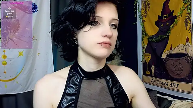 dark vamp  online show from January 2025 06:44:01 PM