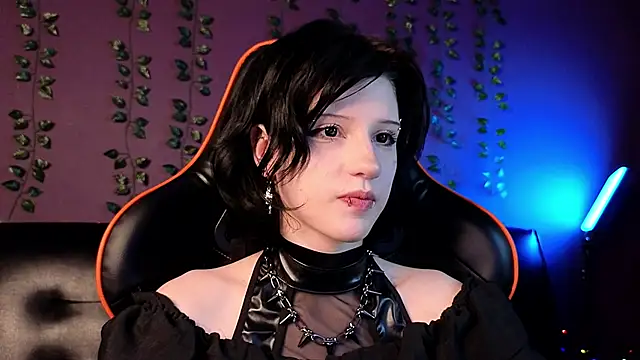 dark vamp  online show from January 2025 09:24:01 PM