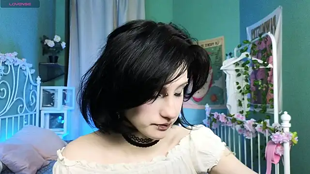 dark vamp  online show from February 2025 04:15:01 PM